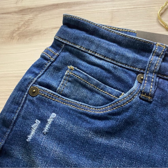 BLANKNYC Distressed High Rise Skinny Jeans - Picture 9 of 14